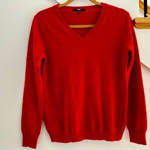 Uniqlo Vneck Cashmere sweater